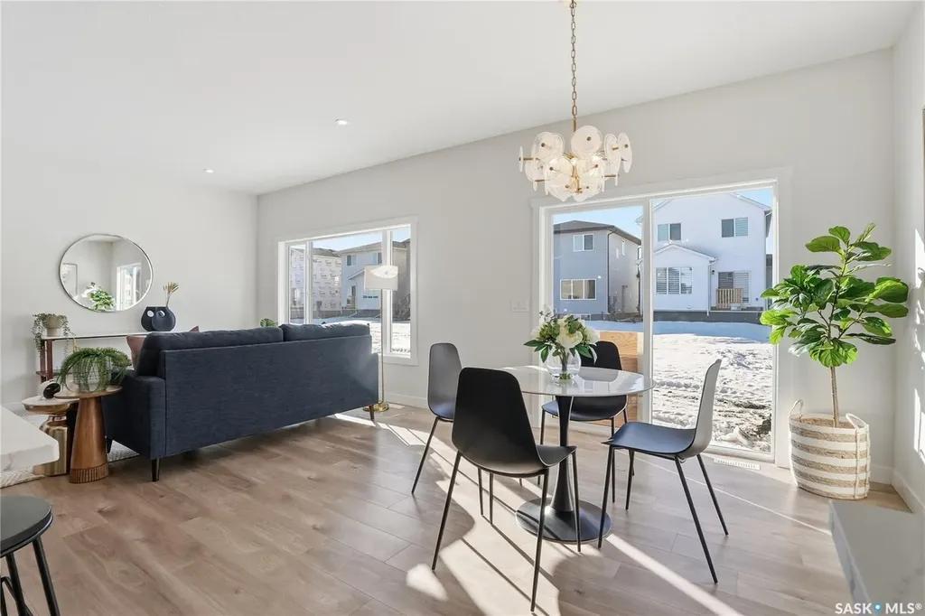 322 Katz Avenue Saskatoon SK S7V 1Y6