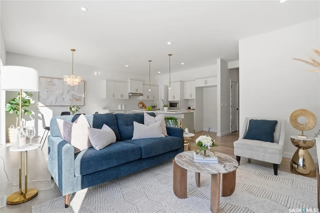 322 Katz Avenue Saskatoon SK S7V 1Y6