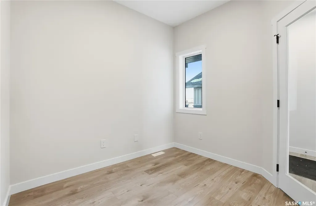 322 Katz Avenue Saskatoon SK S7V 1Y6