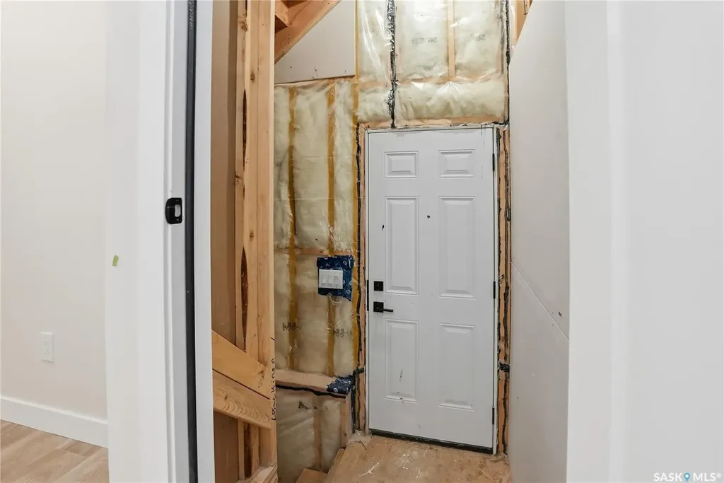 322 Katz Avenue Saskatoon SK S7V 1Y6