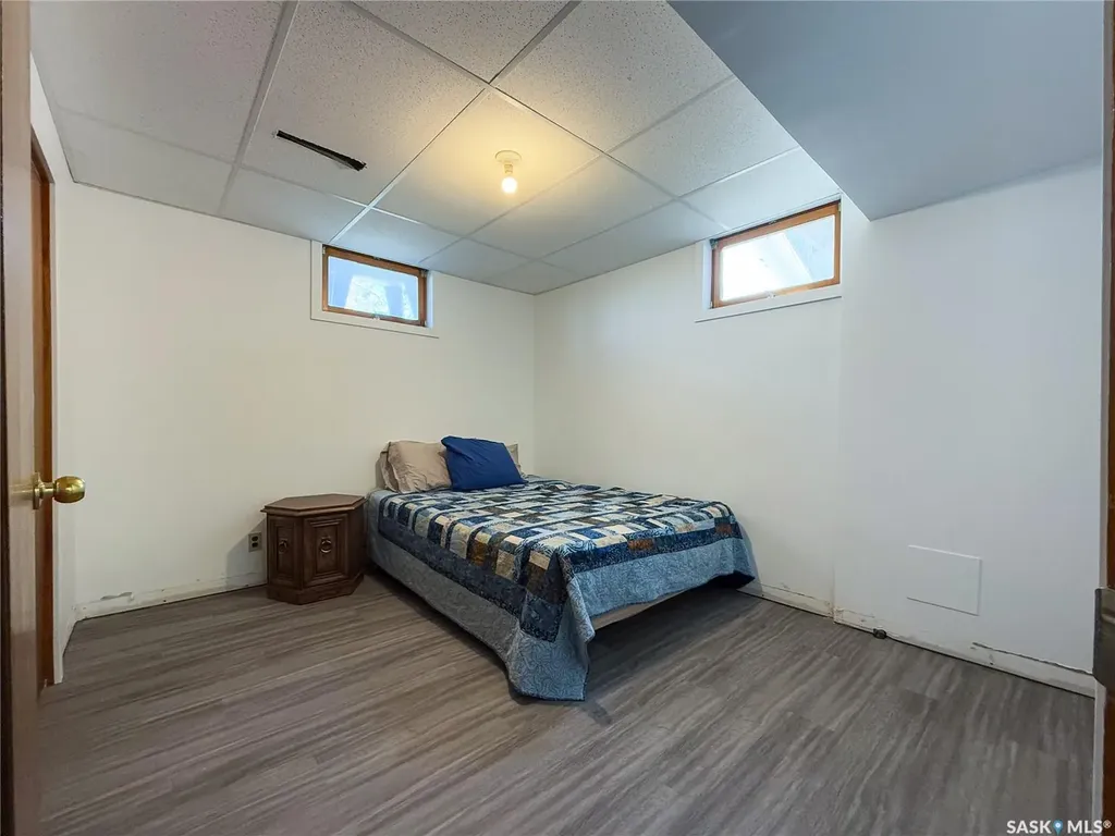 208 1st Street E Climax SK S0N 0N0