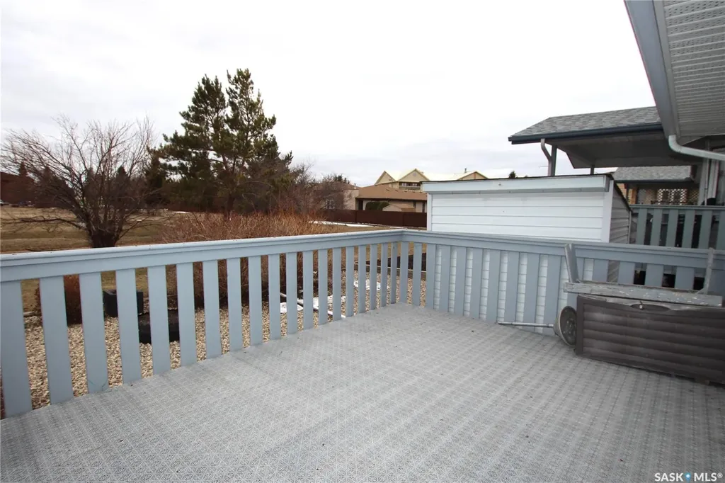 93 Russell Drive Yorkton SK S3N 4E6