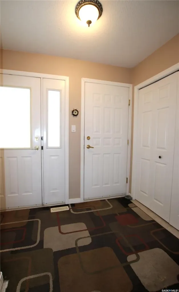 93 Russell Drive Yorkton SK S3N 4E6