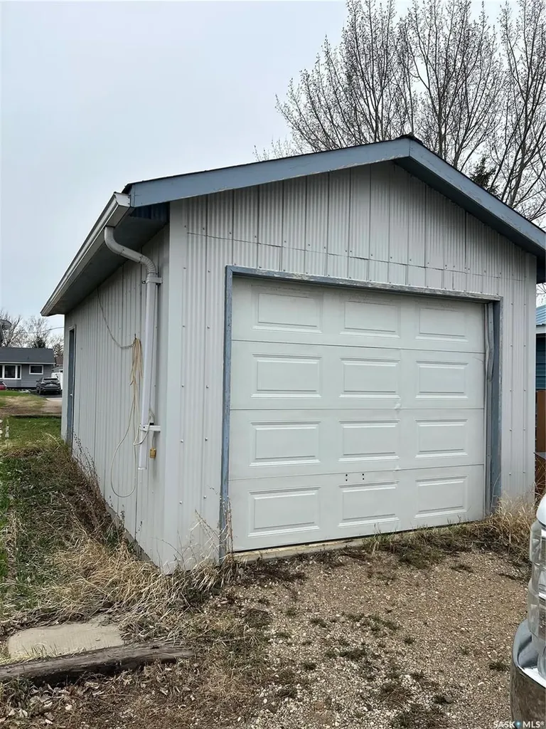 316 4th Avenue W Watrous SK S0K 4T0