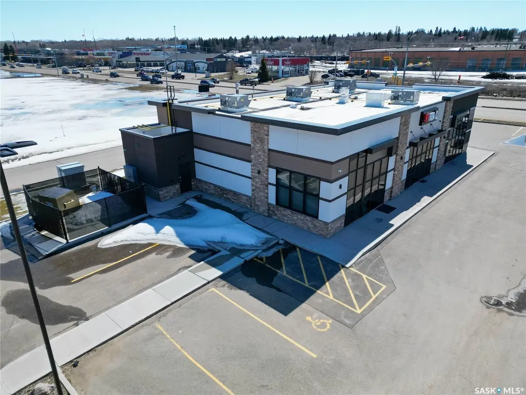 300 15th Street Prince Albert SK S6V 1G2