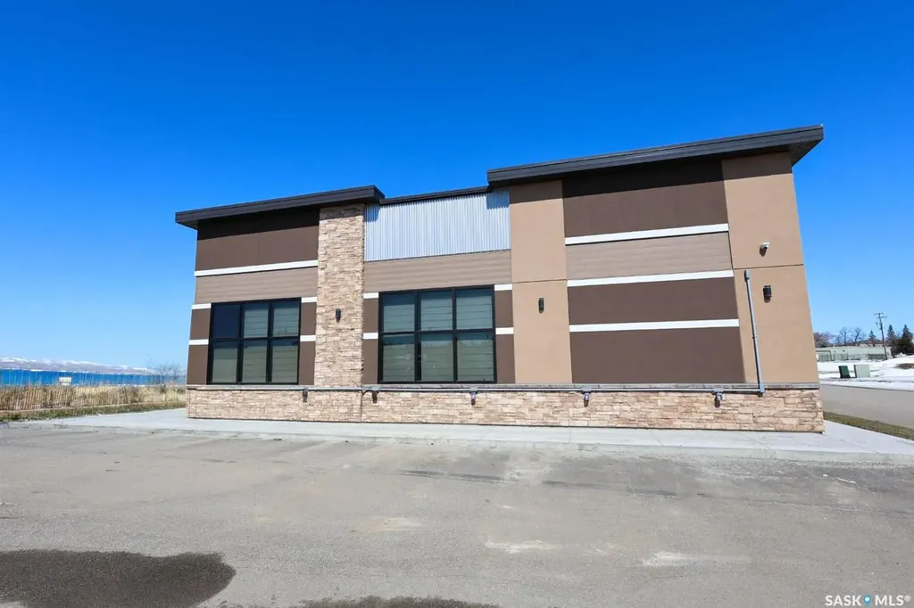 300 15th Street Prince Albert SK S6V 1G2