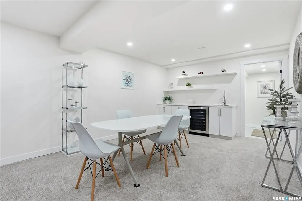 115 Whiteswan Drive Saskatoon SK S7K 4M5