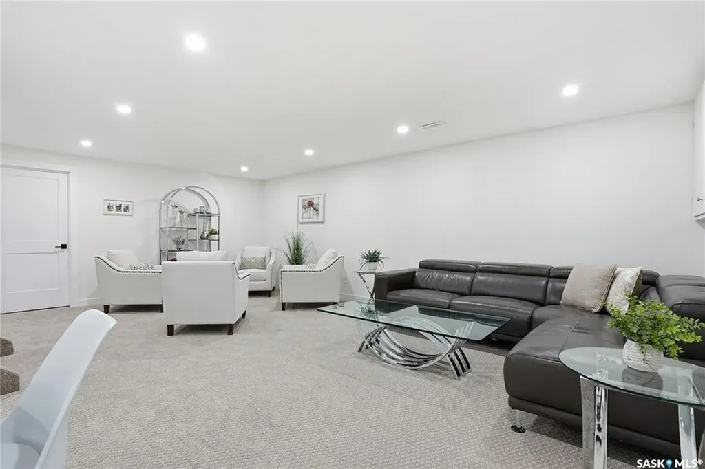 115 Whiteswan Drive Saskatoon SK S7K 4M5