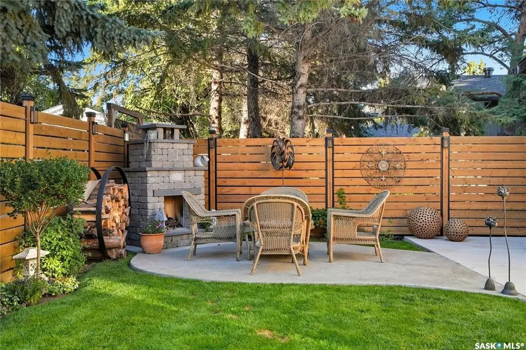 115 Whiteswan Drive Saskatoon SK S7K 4M5
