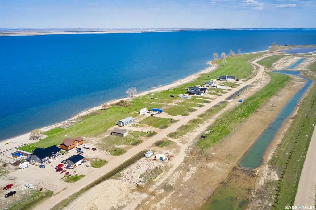 44 Sunset Acres Lane Last Mountain Lake East Side SK S0G 0Z0
