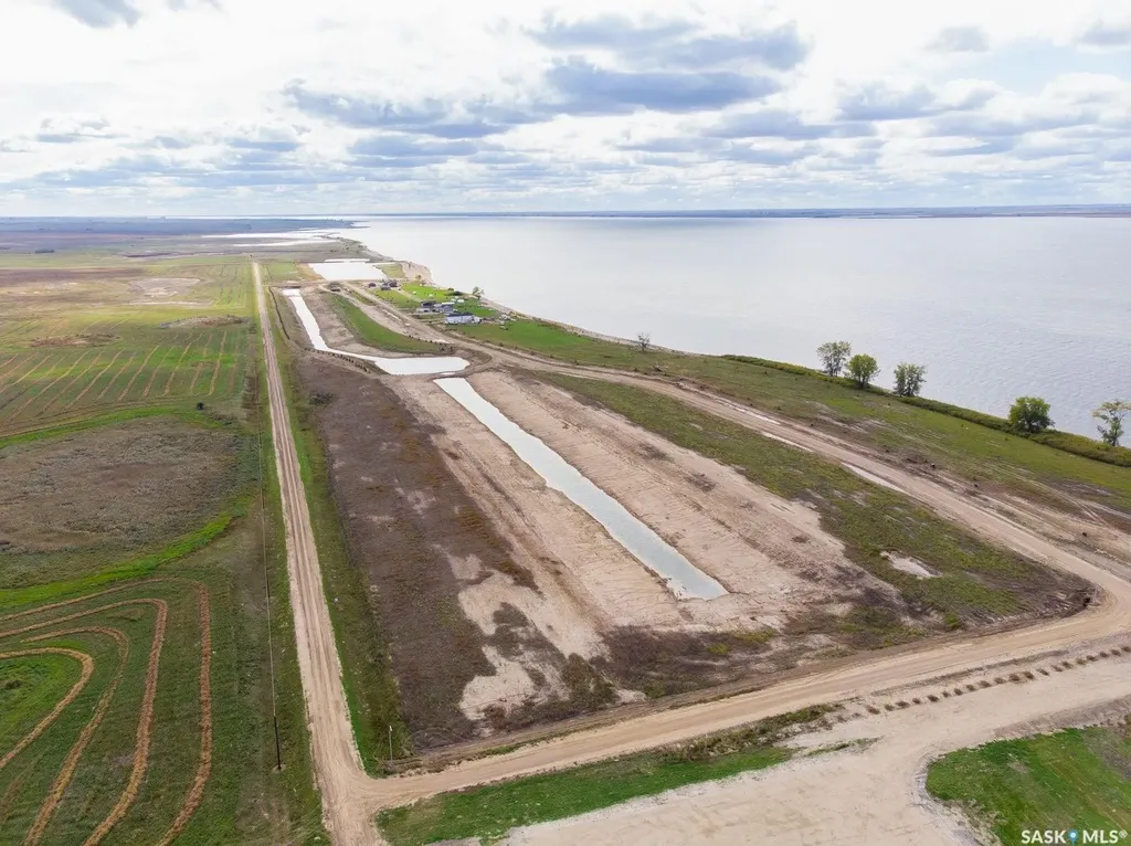 44 Sunset Acres Lane Last Mountain Lake East Side SK S0G 0Z0
