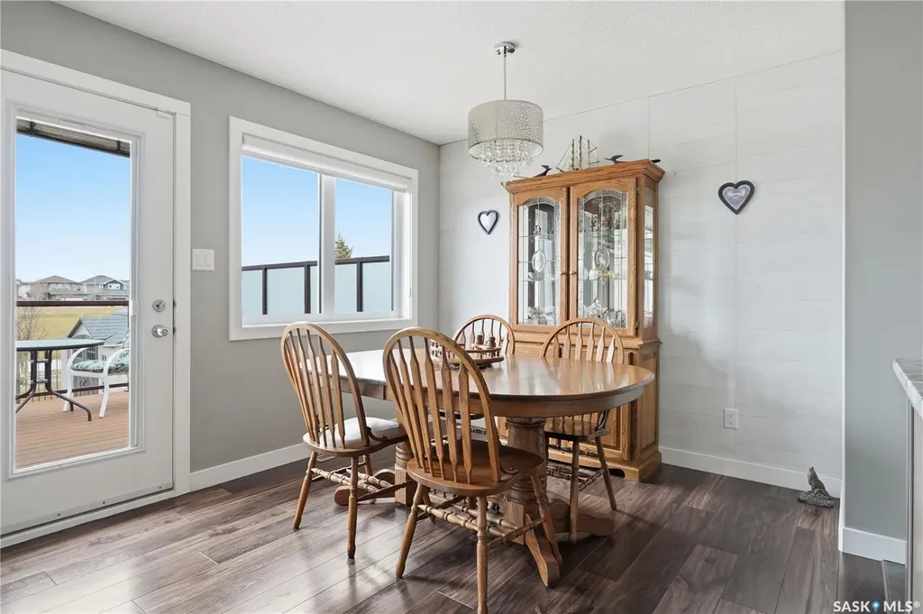 4009 Alton Crescent Regina SK S4W 0H6