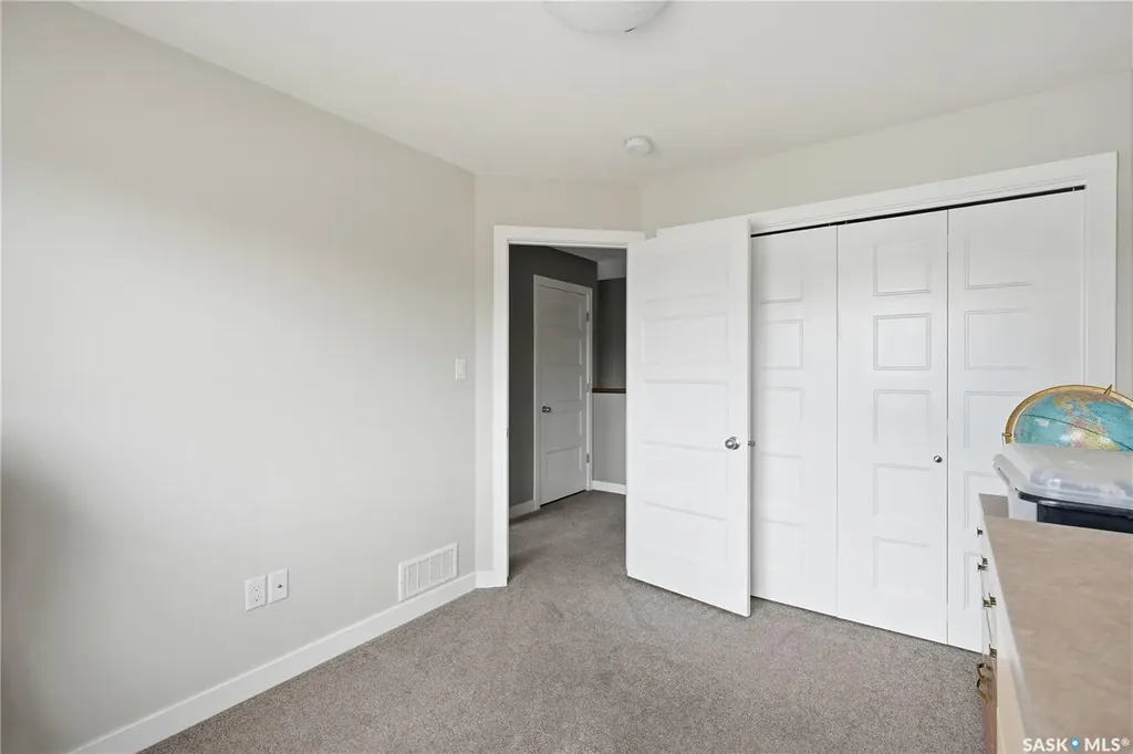 4009 Alton Crescent Regina SK S4W 0H6