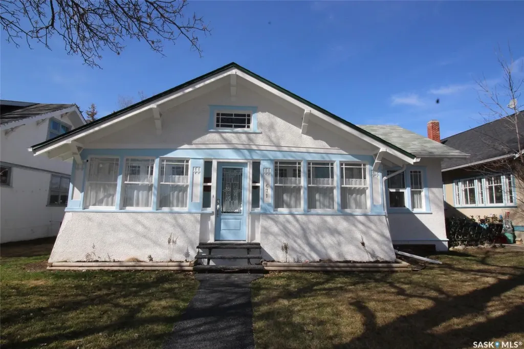 671 2nd Street E Shaunavon SK S0N 2M0