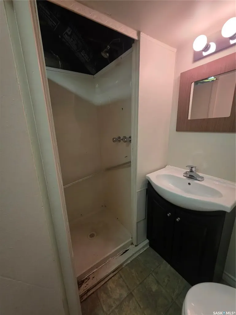 905 2nd Street Estevan SK S4A 0L3
