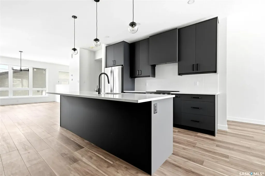 3023 Regina Avenue Regina SK S4S 0G3