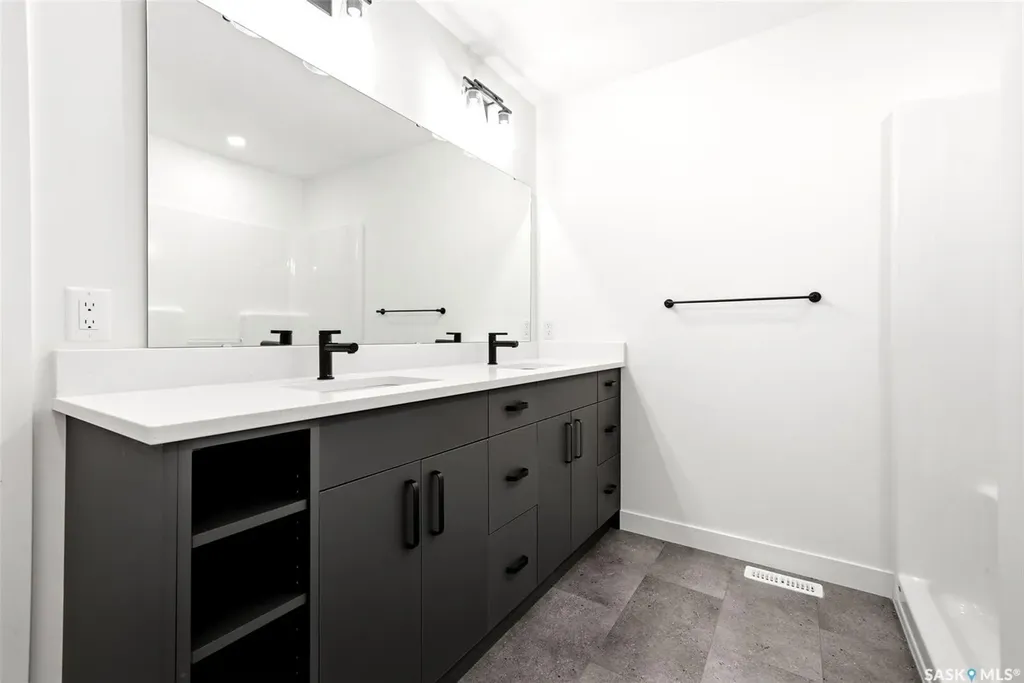 3023 Regina Avenue Regina SK S4S 0G3