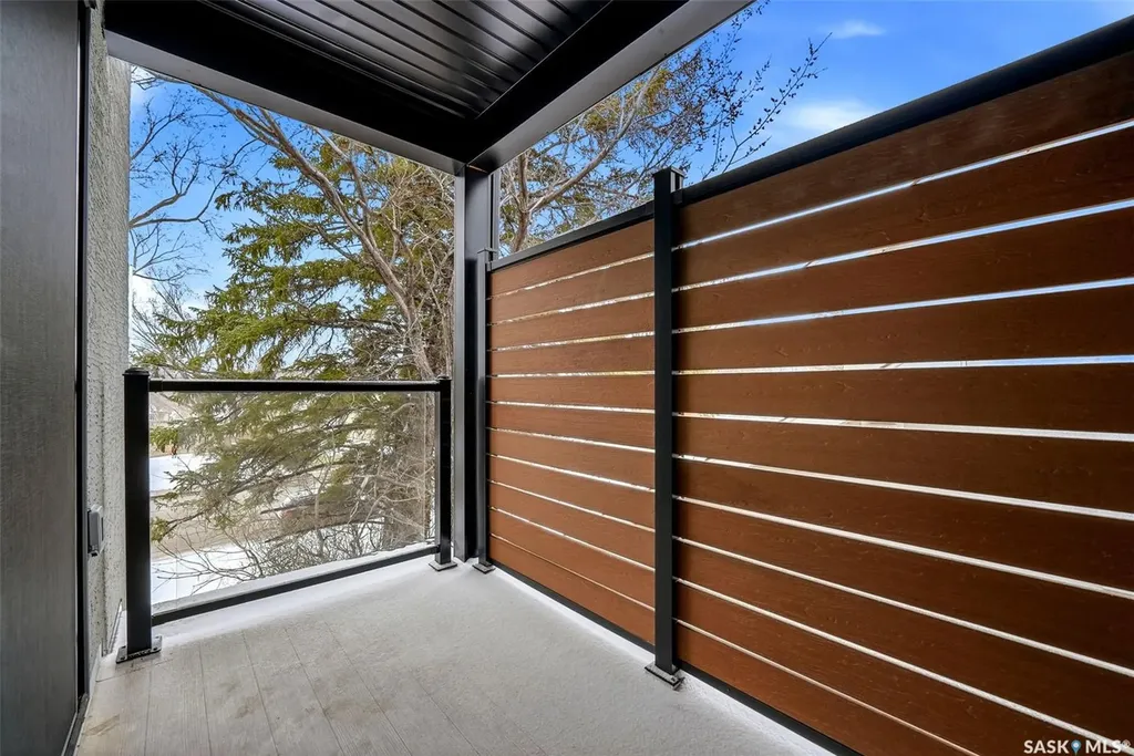 3023 Regina Avenue Regina SK S4S 0G3