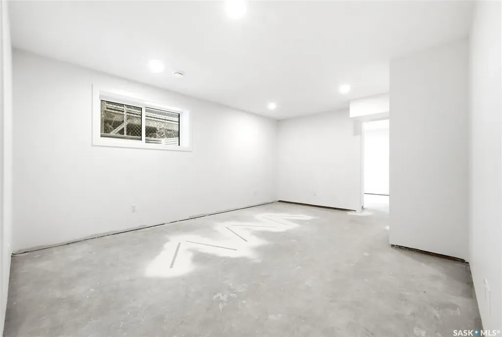 3023 Regina Avenue Regina SK S4S 0G3
