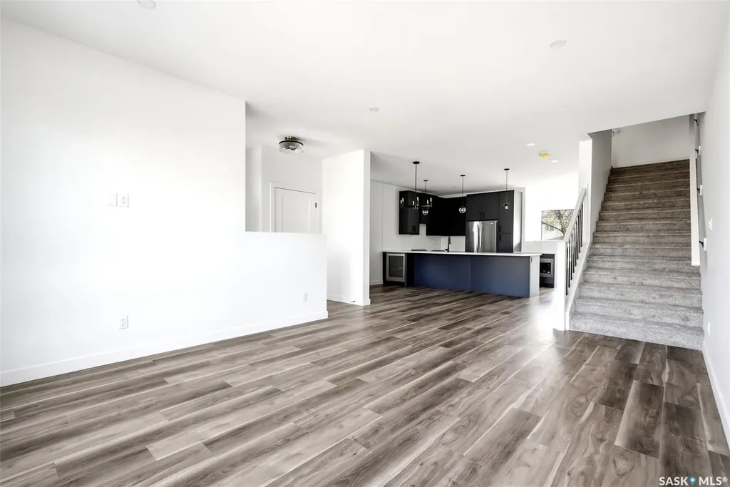 3917 Qu'appelle Drive Regina SK S4S 0E1