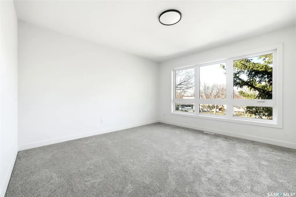 3917 Qu'appelle Drive Regina SK S4S 0E1