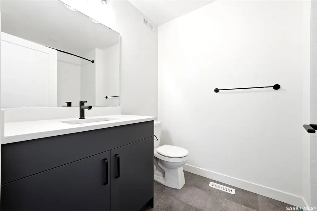 3917 Qu'appelle Drive Regina SK S4S 0E1