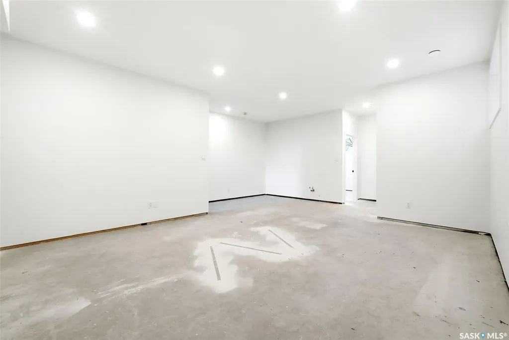 3917 Qu'appelle Drive Regina SK S4S 0E1