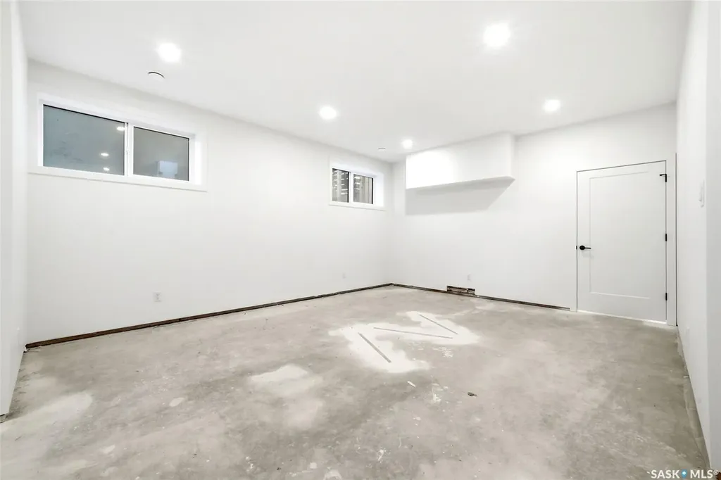 3917 Qu'appelle Drive Regina SK S4S 0E1