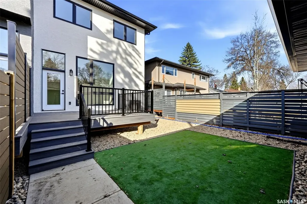 3917 Qu'appelle Drive Regina SK S4S 0E1