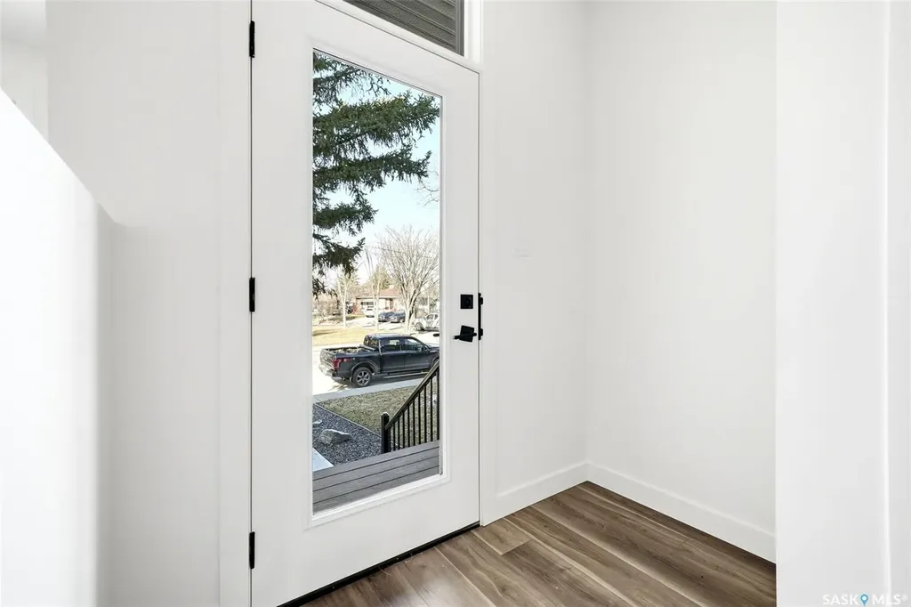 3917 Qu'appelle Drive Regina SK S4S 0E1
