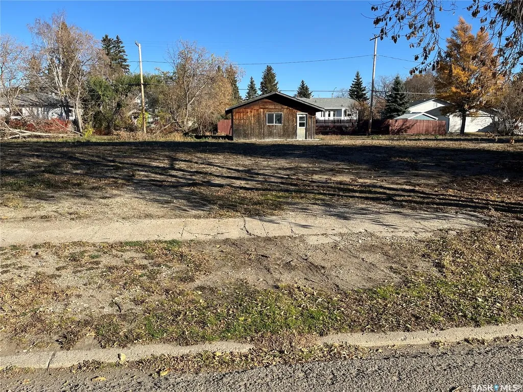 122 & 126 1st Street NE Wadena SK S0A 4J0
