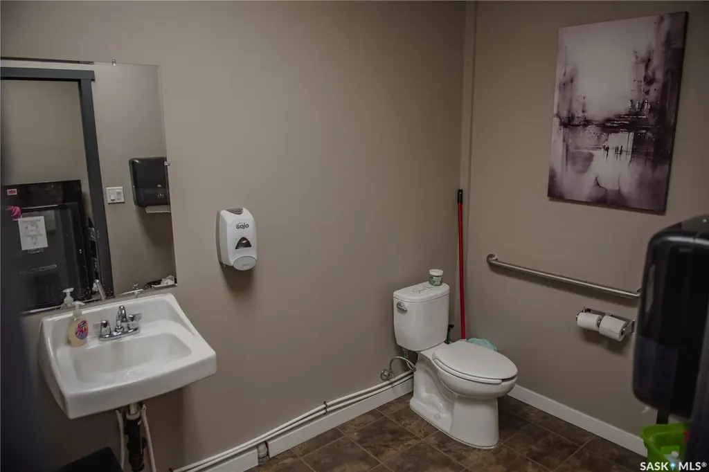 4019 Aronec Avenue Saskatoon SK S7P 0E1