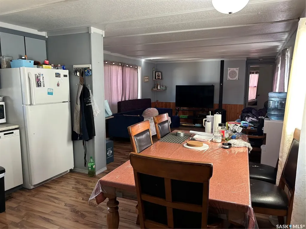 833 Beryl Avenue Oxbow SK S0C 2B0