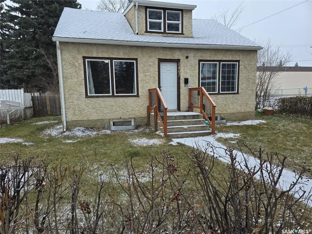 1402 102nd Street North Battleford SK S9A 1G7