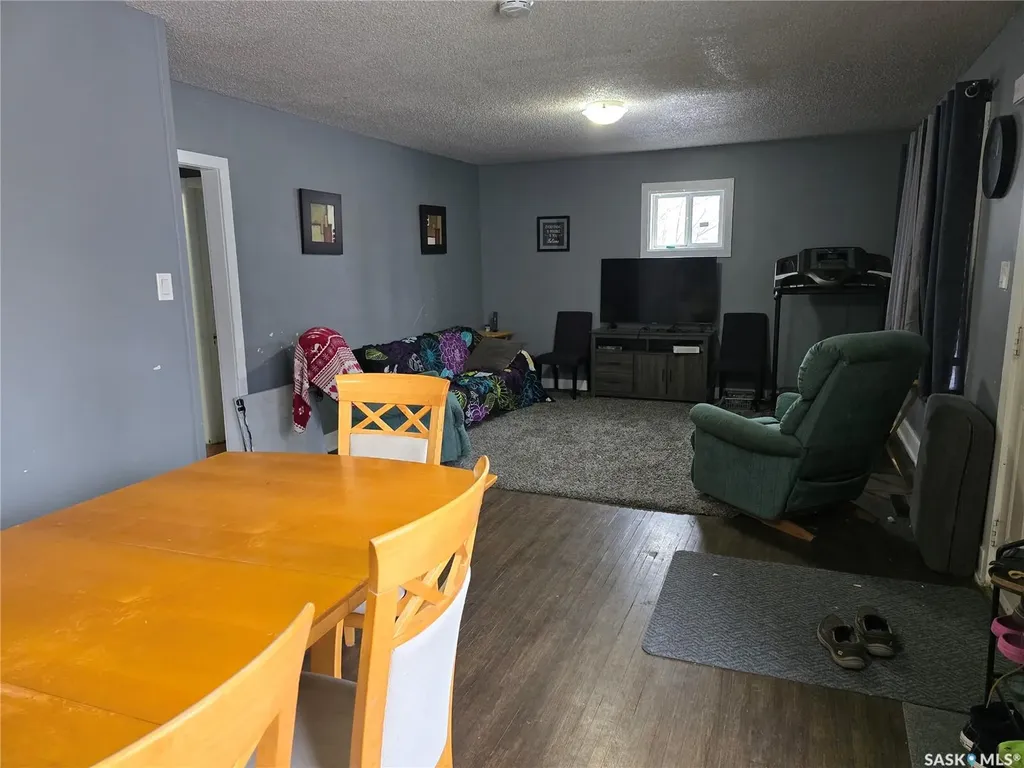 1402 102nd Street North Battleford SK S9A 1G7