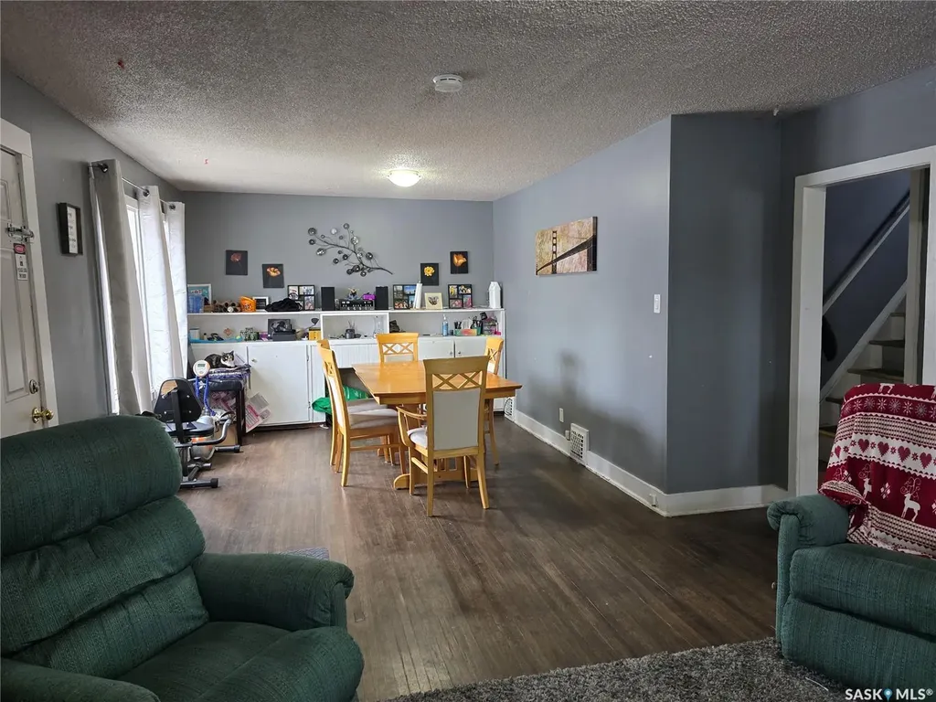 1402 102nd Street North Battleford SK S9A 1G7