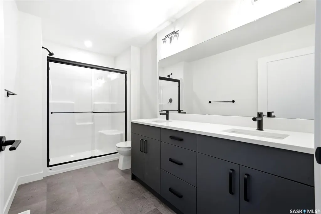 3919 Qu'appelle Drive Regina SK S4S 0E1