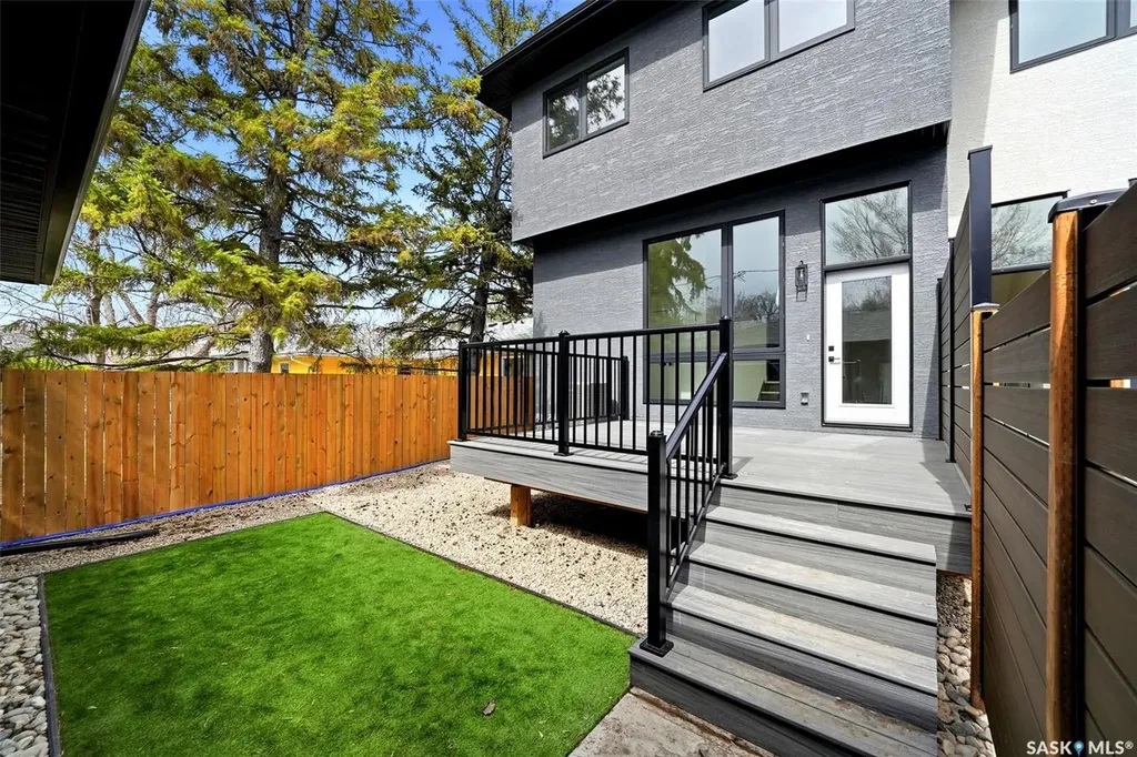 3919 Qu'appelle Drive Regina SK S4S 0E1