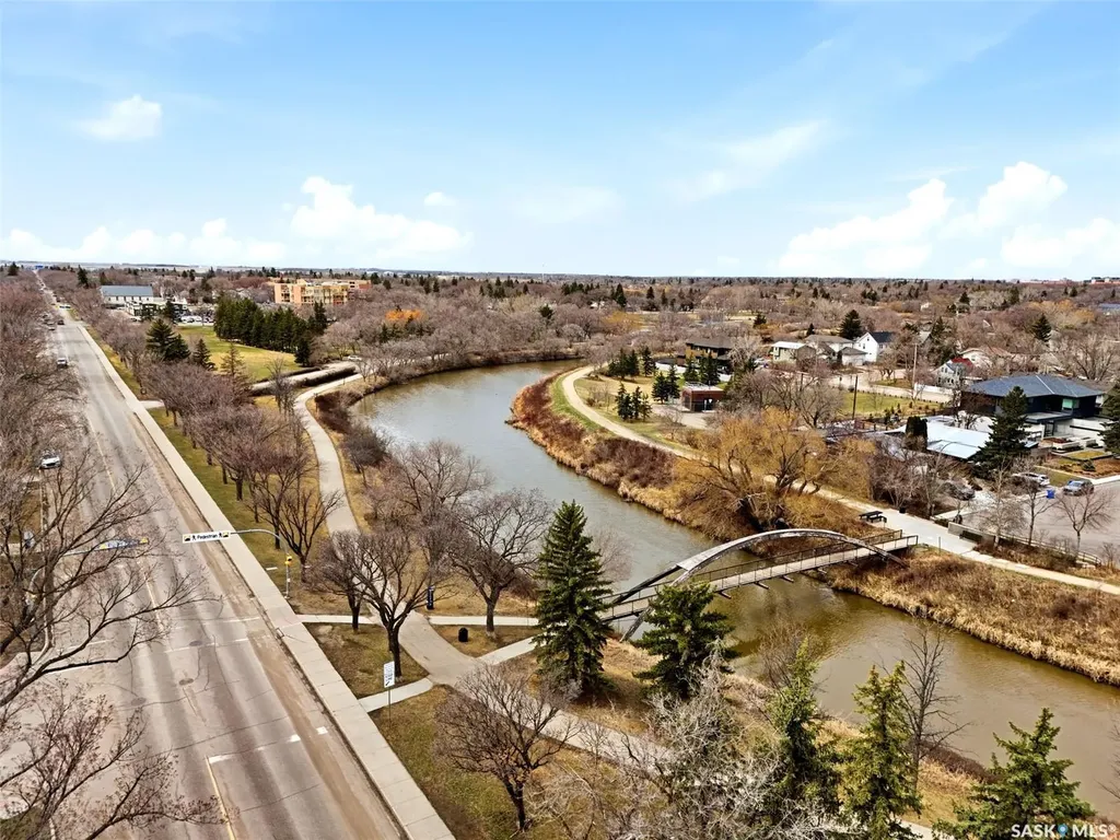 3919 Qu'appelle Drive Regina SK S4S 0E1