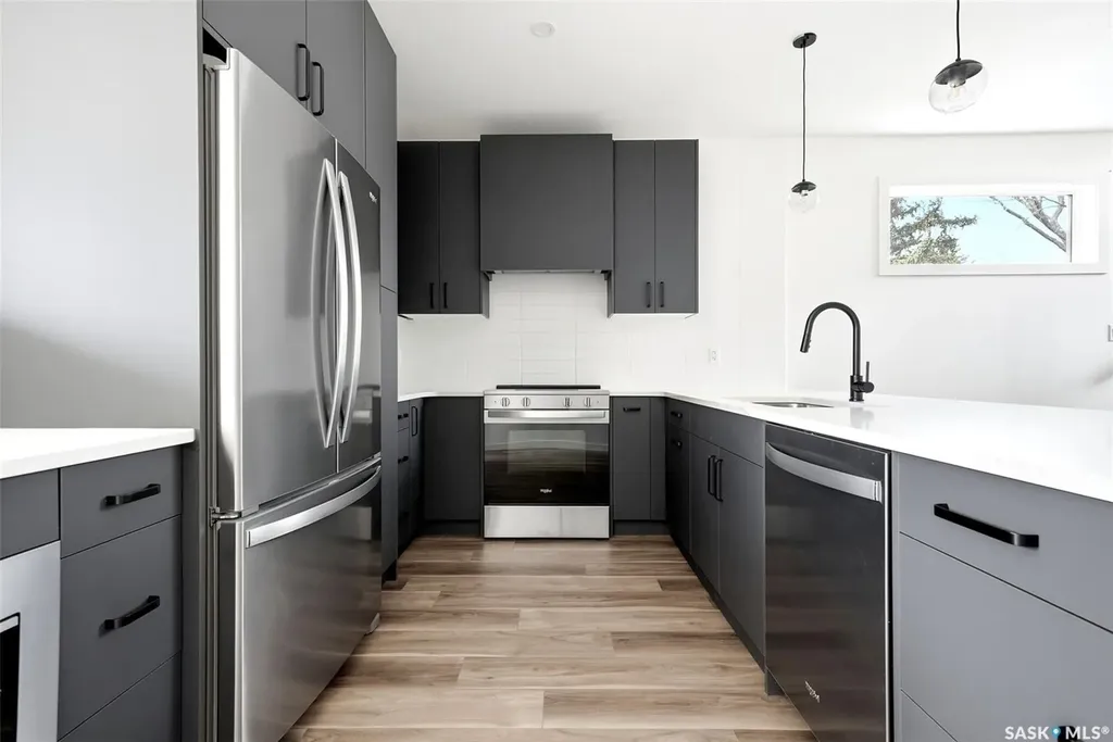 3919 Qu'appelle Drive Regina SK S4S 0E1
