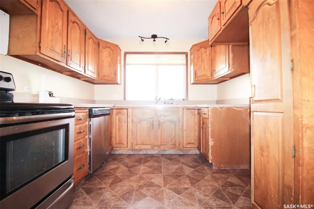 504 3rd Avenue E Frontier SK S0N 0W0