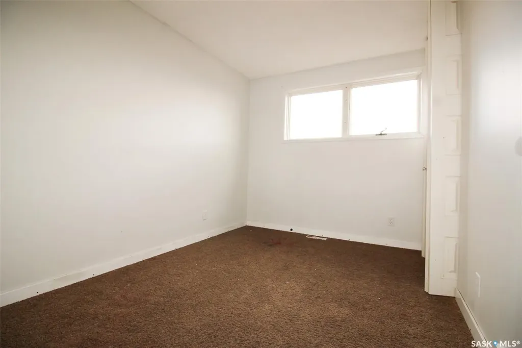504 3rd Avenue E Frontier SK S0N 0W0