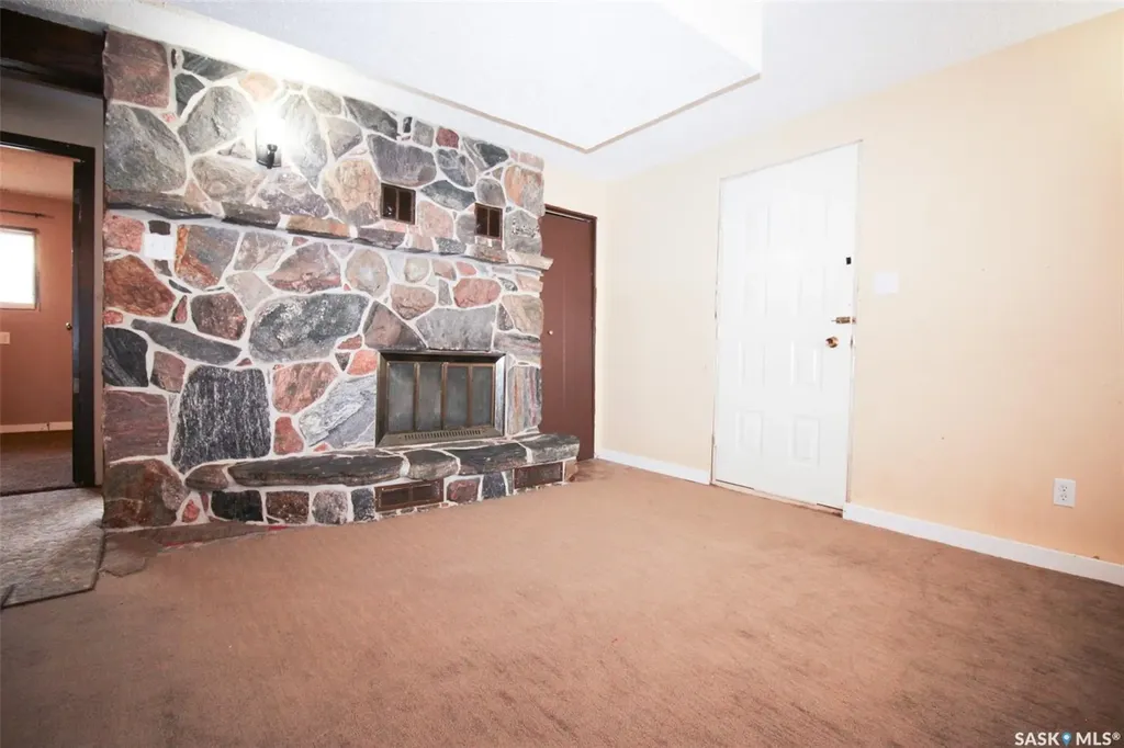 504 3rd Avenue E Frontier SK S0N 0W0