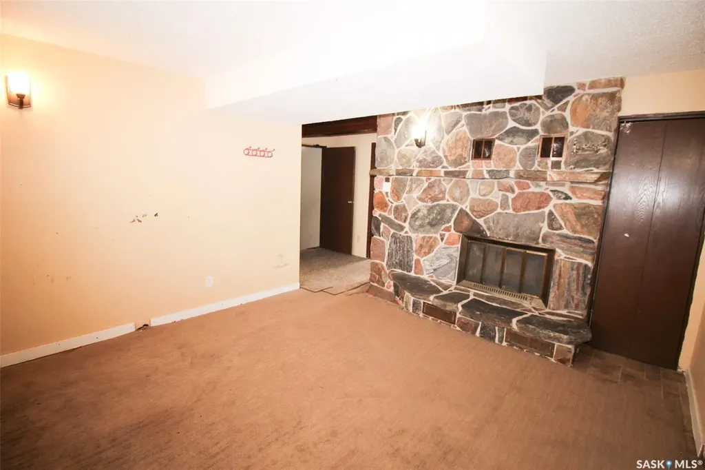 504 3rd Avenue E Frontier SK S0N 0W0