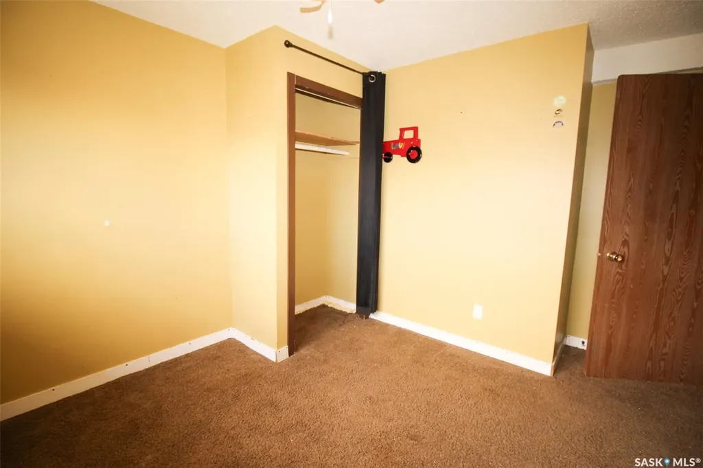 504 3rd Avenue E Frontier SK S0N 0W0
