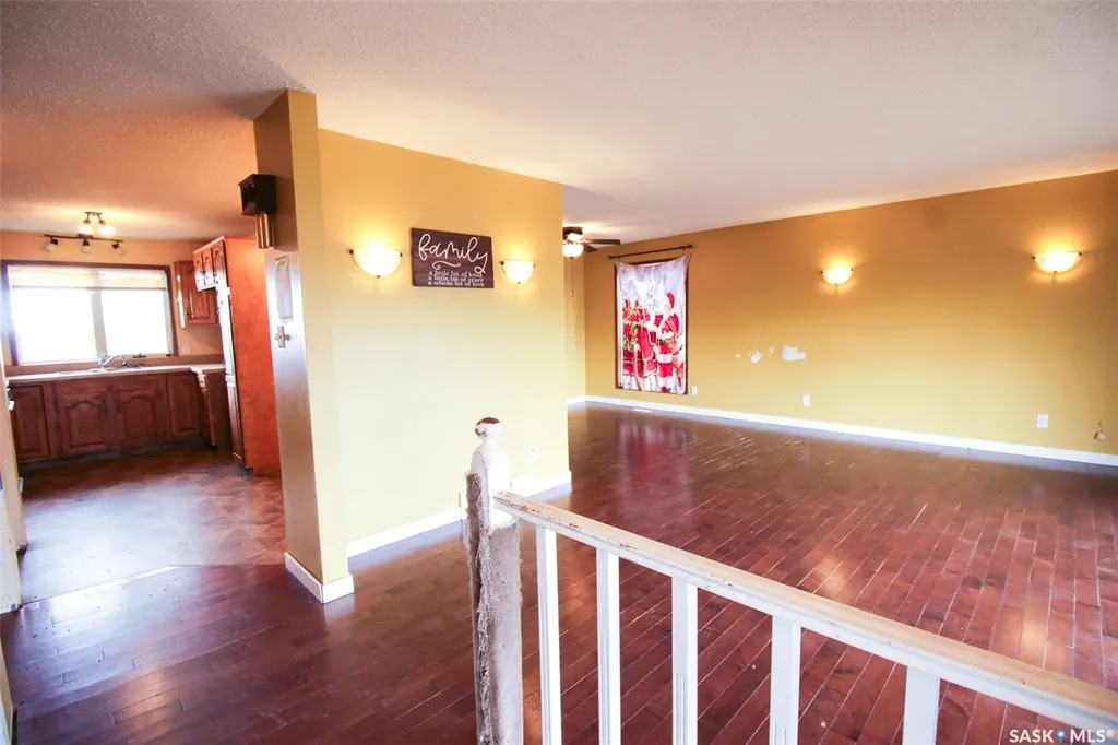 504 3rd Avenue E Frontier SK S0N 0W0