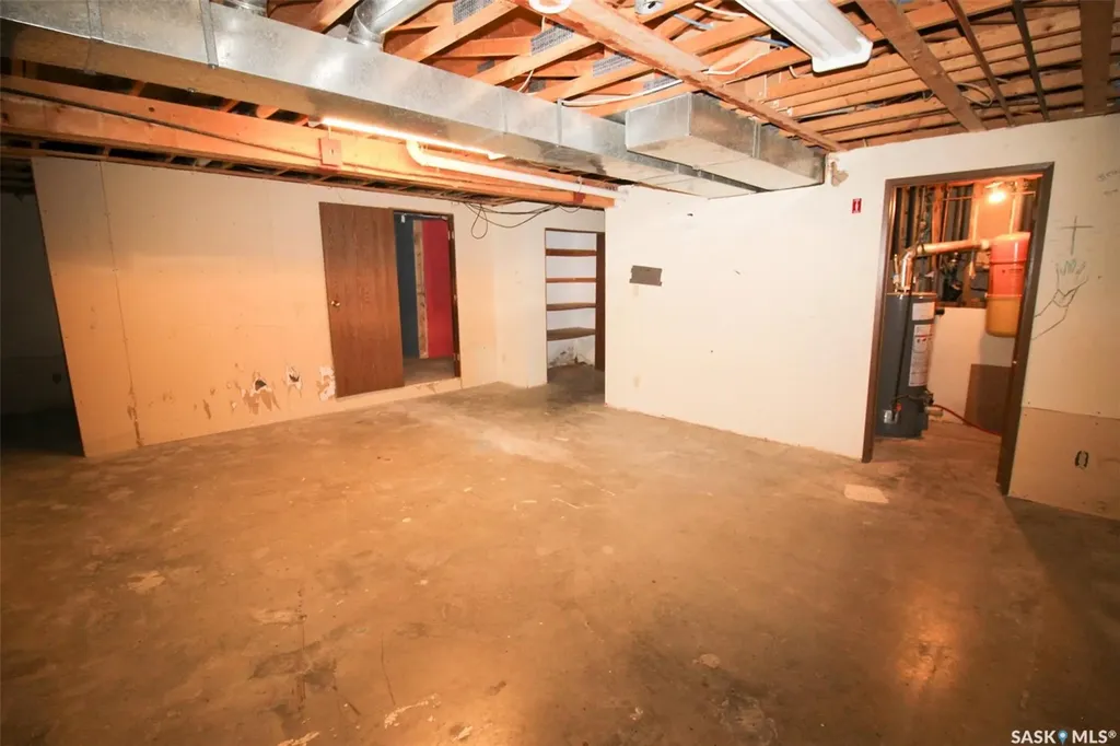504 3rd Avenue E Frontier SK S0N 0W0