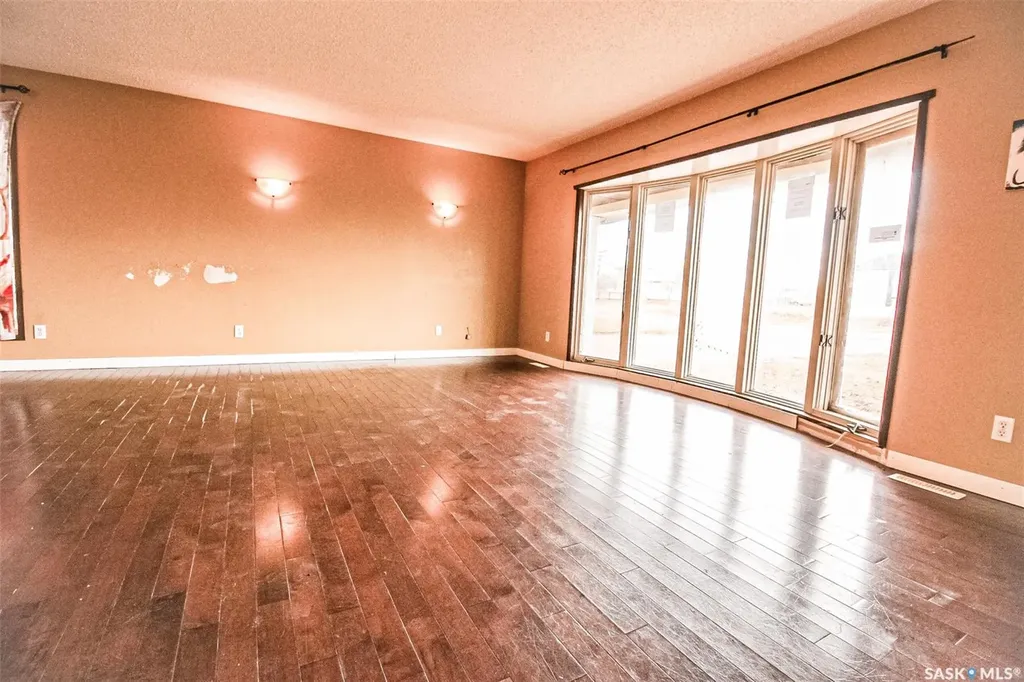 504 3rd Avenue E Frontier SK S0N 0W0
