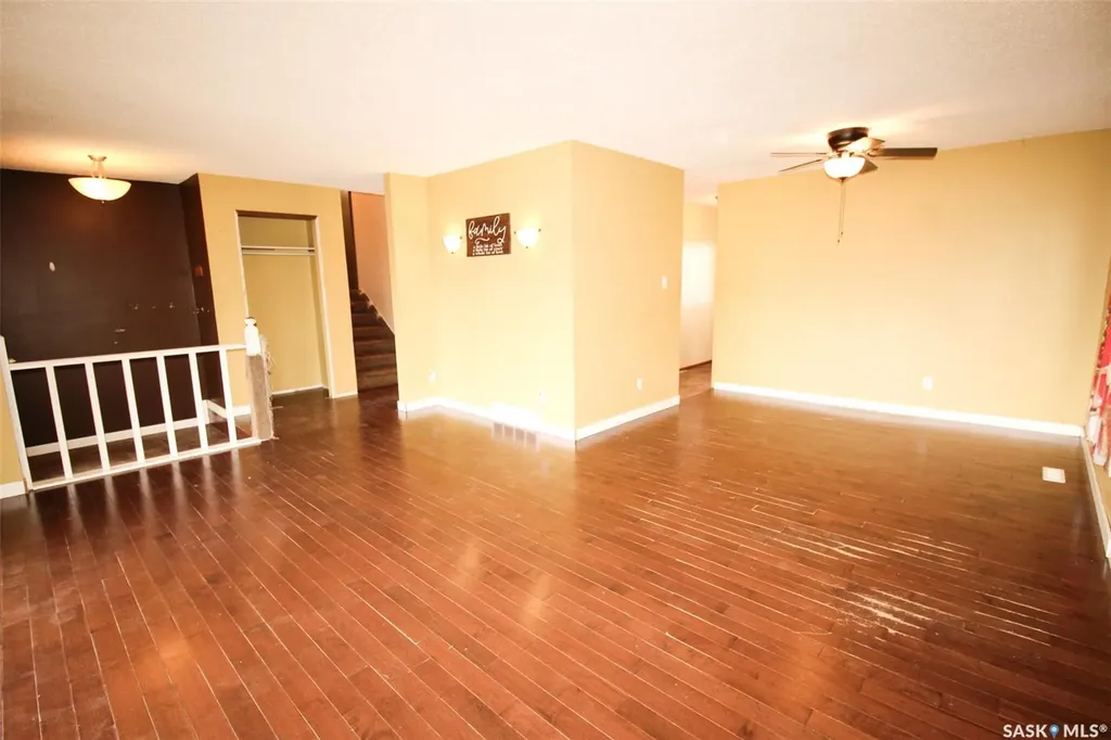 504 3rd Avenue E Frontier SK S0N 0W0