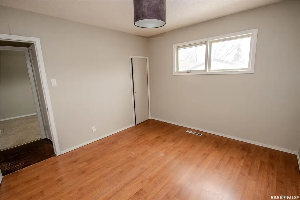 344 Angus Street Regina SK S4R 3K6